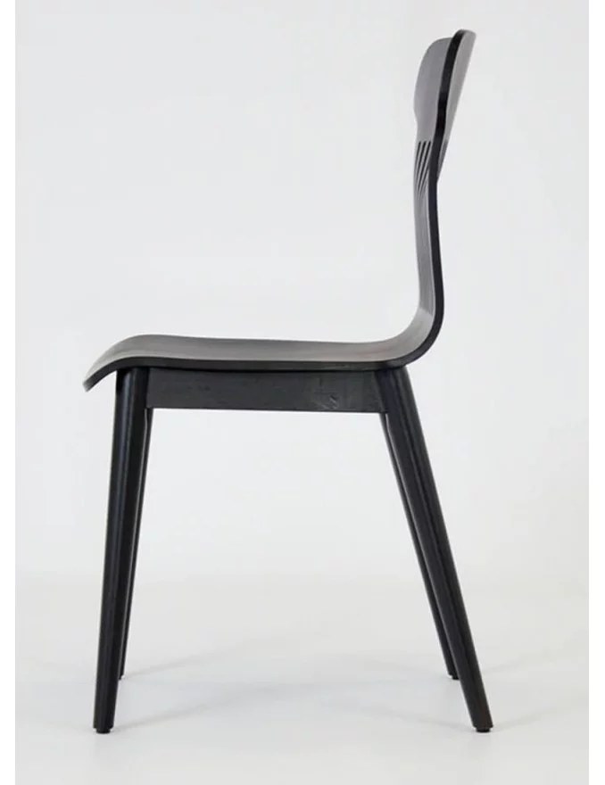 Cadeira MAESTRO com design retro escandinavo leva-me para casa