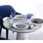 pequena mesa de jantar com efeito de mármore branco