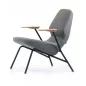 Design fauteuil in metalen stof met houten armleuningen OBLIQUE prostoria