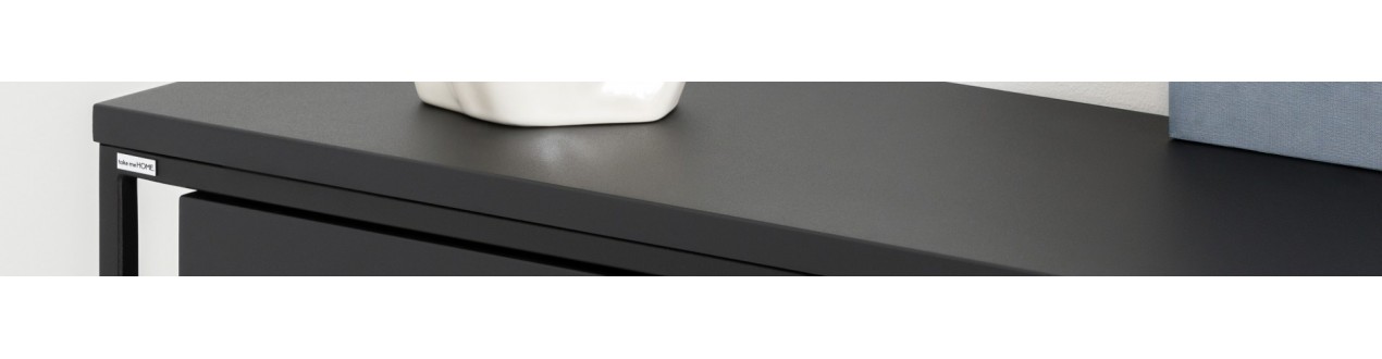 Descubra os nossos móveis de consola de design em madeira ou metal das principais marcas europeias: Umage, Pols potten, Opposum design, XL Boom
